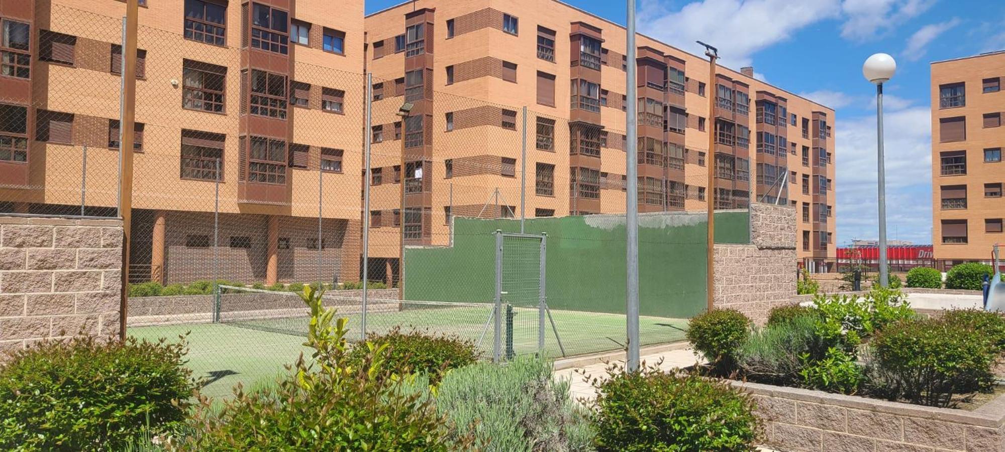 Piso Con Piscina Cerca Del Aeropuerto By Bebalmy Appartement *